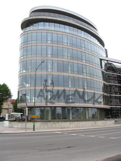 Akmenukai, UAB