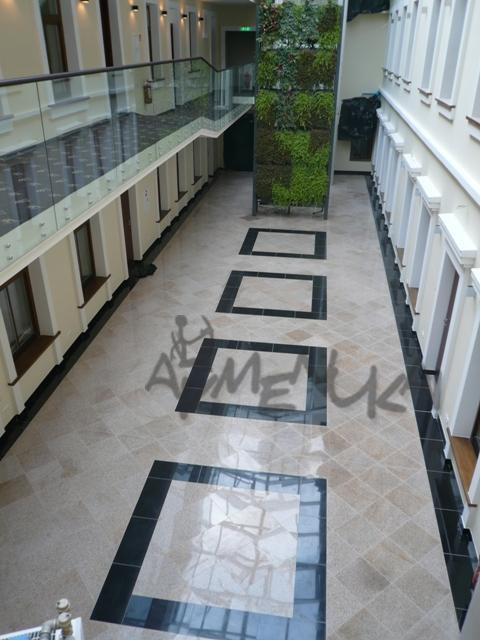 Akmenukai, UAB