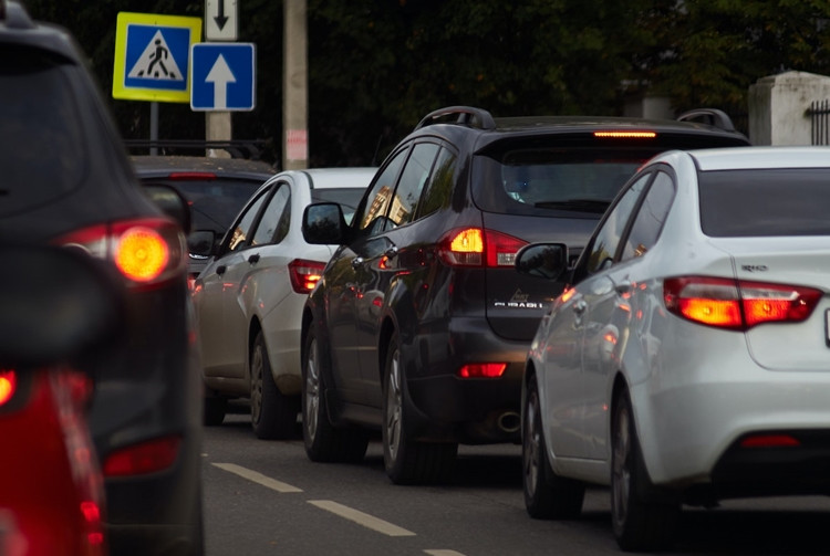 7 patarimai, kaip sumažinti išlaidas degalams